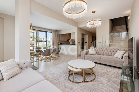4 bedrooms Townhouse in DAMAC Hills (Akoya by DAMAC), UAE No. 210331 9