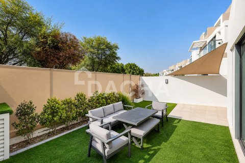 4 bedrooms Townhouse in DAMAC Hills (Akoya by DAMAC), UAE No. 210331 22