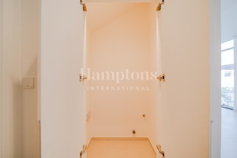 4 bedrooms Townhouse  No. 126489 12