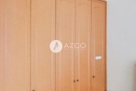 3 bedrooms Apartment No. 92339 12