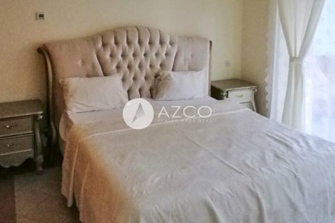 3 bedrooms Apartment No. 92339 3