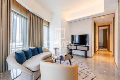 Квартира с 2 спальнями в Address Harbour Point, ОАЭ №193715