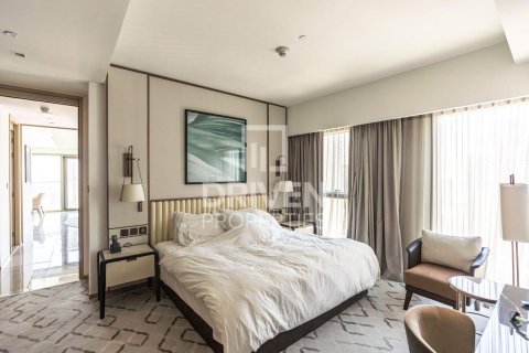 Apartment de 2 dormitorios en Address Harbour Point, UAE No. 193716 4