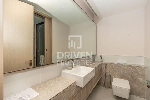 Apartment de 2 dormitorios en Address Harbour Point, UAE No. 193716 13