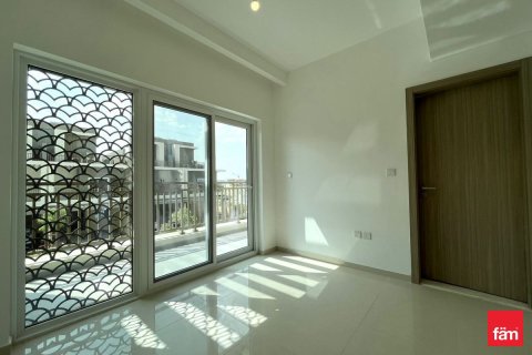 3 bedrooms Townhouse in Dubai, UAE No. 164317 6