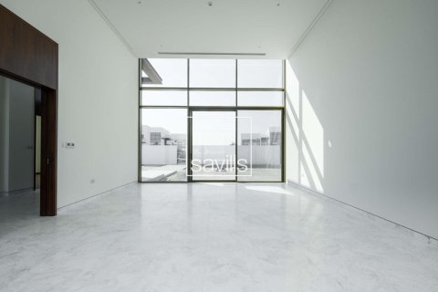 6 bedrooms Villa in Abu Dhabi, UAE No. 194817 4