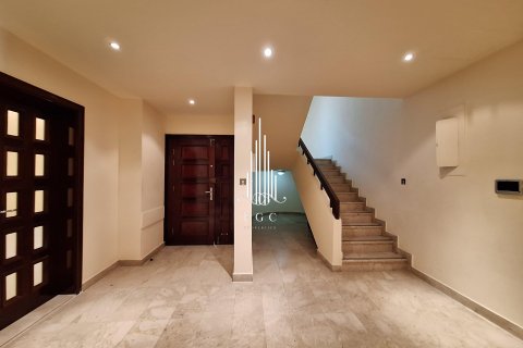 Villa de 4 dormitorios en Al Dhafrah, UAE No. 20808 14