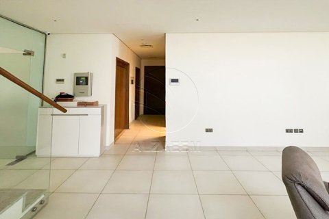 Villa de 4 dormitorios en  Yas Island, UAE No. 150079 3