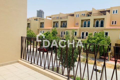 Вилла с 3 спальнями в District 15, ОАЭ №162074 18