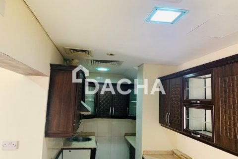 Вилла с 3 спальнями в District 15, ОАЭ №162074 3