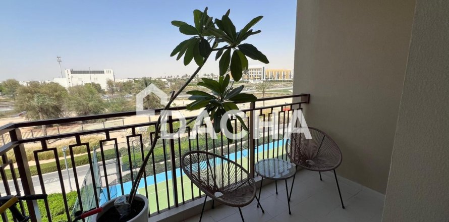 Appartement de 2 chambres à Zahra Breeze Apartments, UAE No. 162076