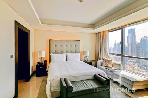2 bedrooms Apartment in Burj Khalifa, UAE No. 73853 15