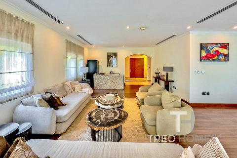 Вилла с 3 спальнями в Jumeirah Park, ОАЭ №73863 7