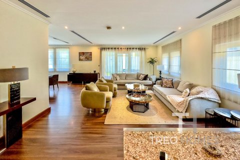 Вилла с 3 спальнями в Jumeirah Park, ОАЭ №73863 5