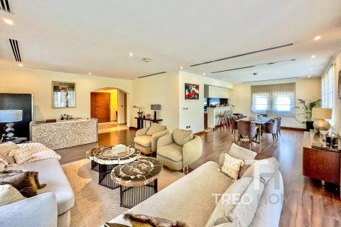 Вилла с 3 спальнями в Jumeirah Park, ОАЭ №73863 6