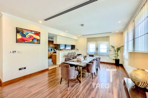 Вилла с 3 спальнями в Jumeirah Park, ОАЭ №73863 8