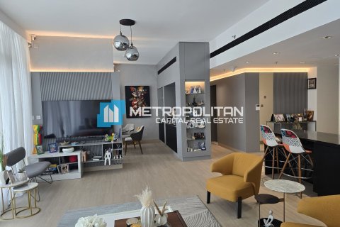 Квартира с 3 спальнями  №120585 4