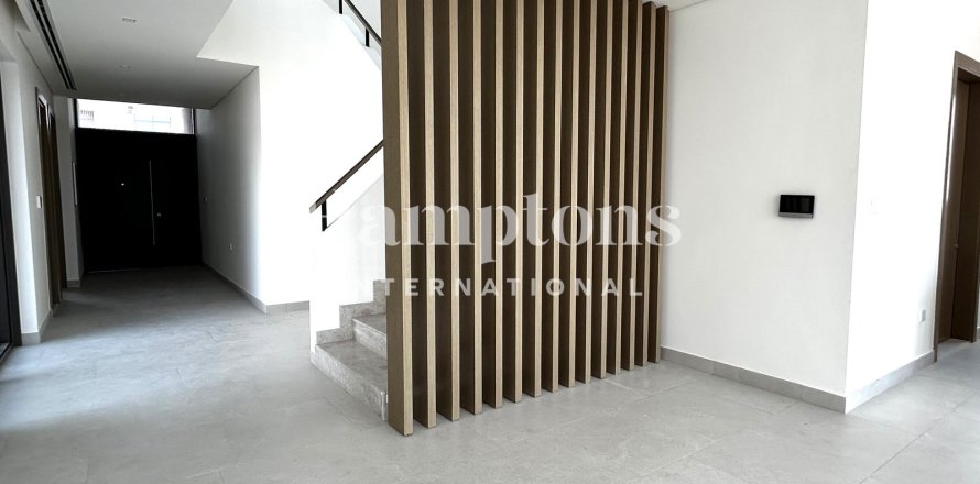 Villa de 5 dormitorios No. 118731