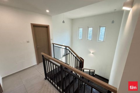 4 bedrooms Villa in Dubai, UAE No. 142528 12