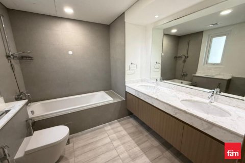 4 bedrooms Villa in Dubai, UAE No. 142528 20