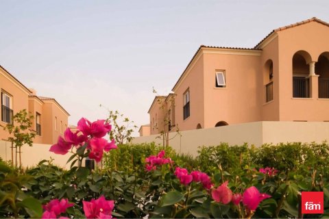 4 bedrooms Villa in Dubai, UAE No. 142528 19