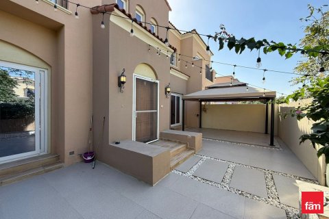 4 bedrooms Villa in Dubai, UAE No. 142528 16