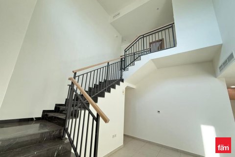 4 bedrooms Villa in Dubai, UAE No. 142528 13