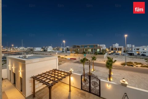6 bedrooms Villa in Dubai, UAE No. 142526 20