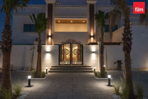 6 bedrooms Villa in Dubai, UAE No. 142526