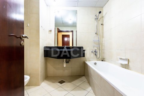 Квартира с 3 спальнями в Icon Tower 2, ОАЭ №162115 11