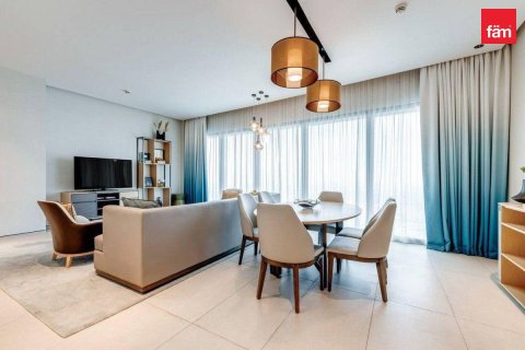 Квартира с 2 спальнями в Дубай, ОАЭ №135520 3