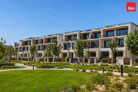 3 bedrooms Townhouse in Dubai, UAE No. 170019 8