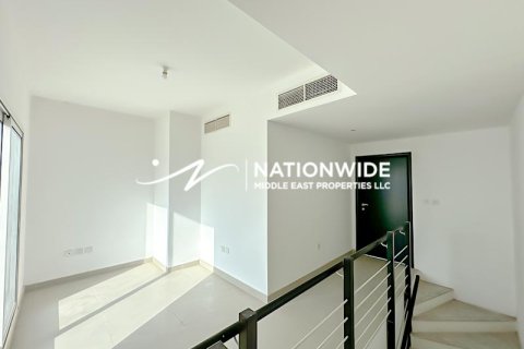 Villa de 3 chambres à Abu Dhabi, UAE No. 99205 7