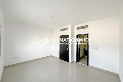 Villa de 3 chambres à Abu Dhabi, UAE No. 99205 8