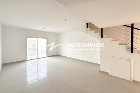 Villa de 3 chambres à Abu Dhabi, UAE No. 99205 5