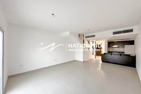Villa de 3 chambres à Abu Dhabi, UAE No. 99205 2