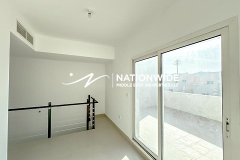 Villa de 3 chambres à Abu Dhabi, UAE No. 99205 6