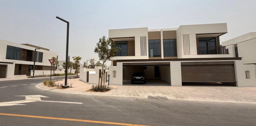 Villa de 4 dormitorios en Al Furjan, UAE No. 162403