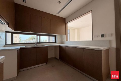 Villa de 4 dormitorios en Al Furjan, UAE No. 162403 9