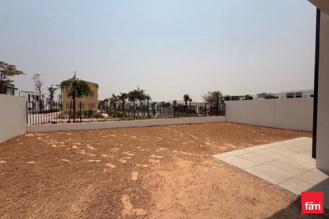 Villa de 4 dormitorios en Al Furjan, UAE No. 162403 6