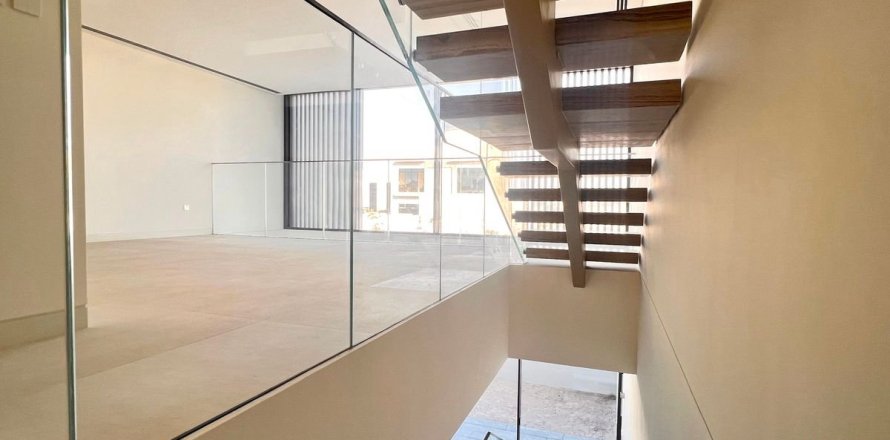 Таунхаус с 3 спальнями в Дубай, ОАЭ №141565