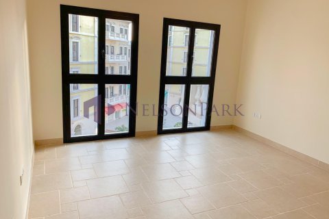 3 bedrooms Apartment in Doha, Qatar No. 57744 5