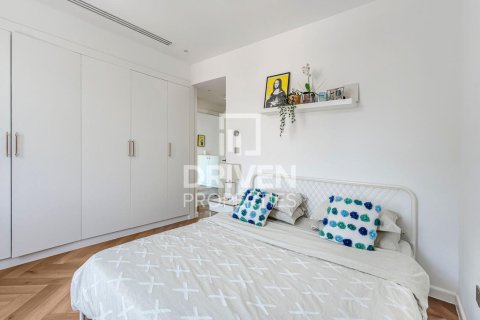 4 غرف نوم فيلا  رقم 120819 12