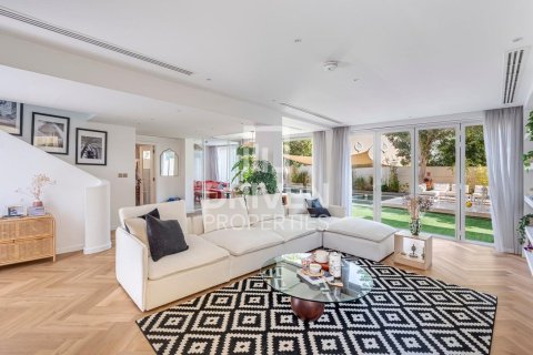 4 غرف نوم فيلا  رقم 120819 4