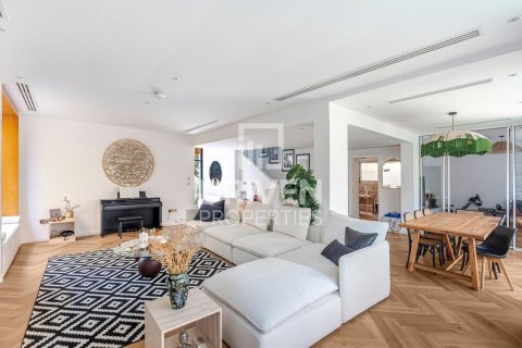 4 غرف نوم فيلا  رقم 120819 5