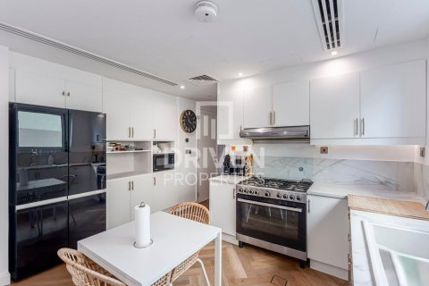 4 غرف نوم فيلا  رقم 120819 16