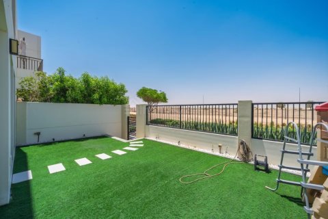 4 bedrooms Townhouse in Town Square, UAE No. 168611 11