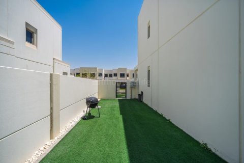 4 bedrooms Townhouse in Town Square, UAE No. 168611 12