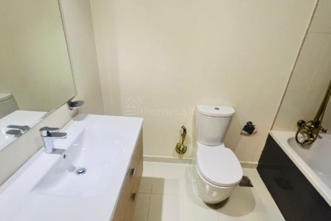 Apartment de 2 dormitorios en DAMAC Hills (Akoya by DAMAC), UAE No. 168609 9