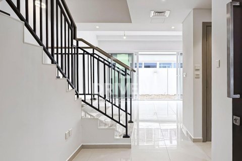 Townhouse de 3 dormitorios en Dubai, UAE No. 191269 5